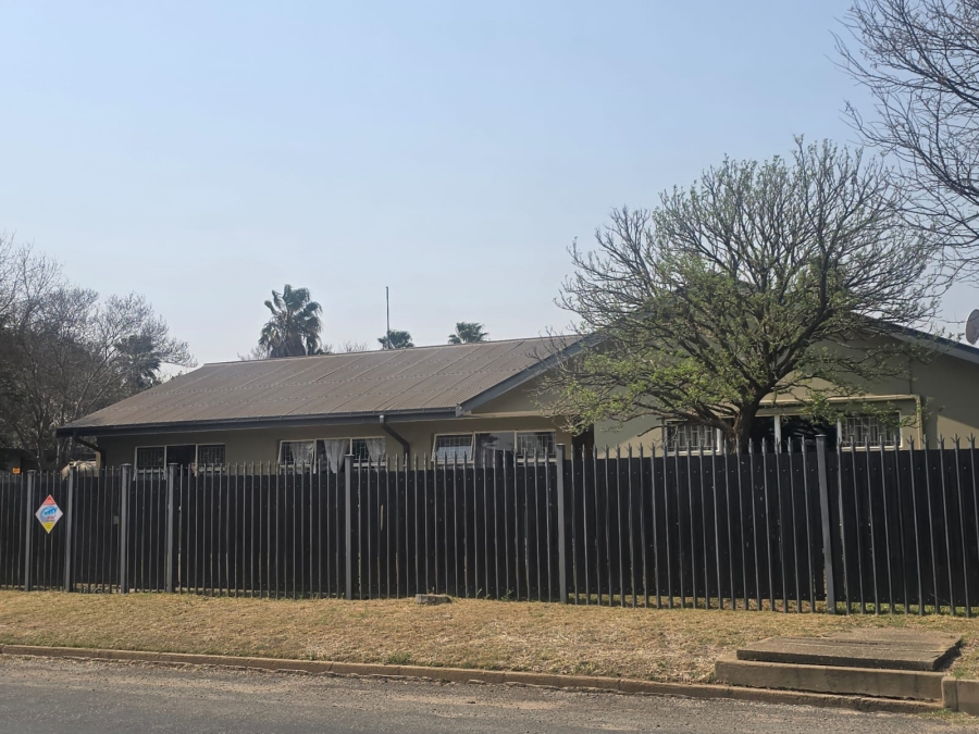 4 Bedroom Property for Sale in Parys Free State